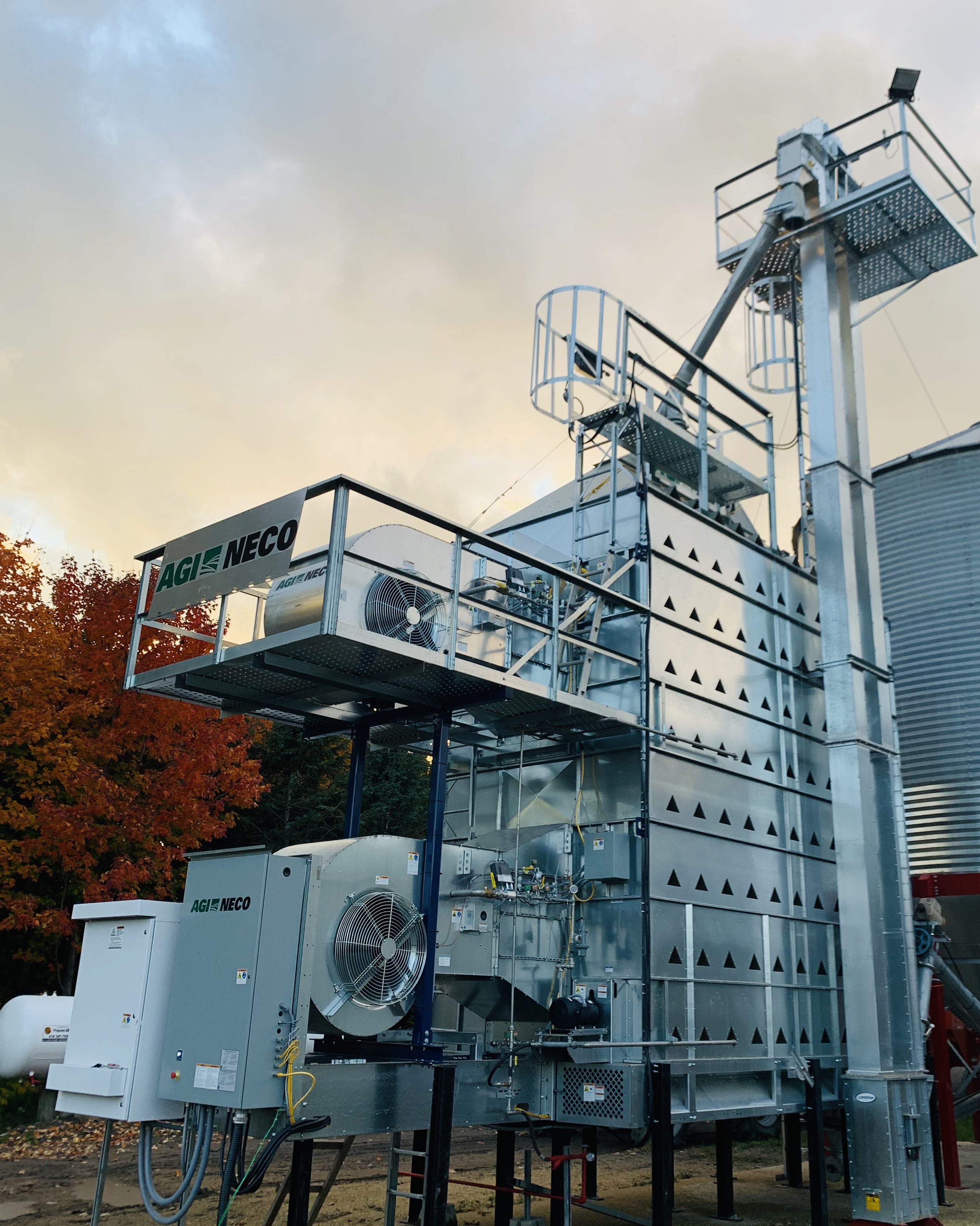   ÉLÉVATEUR À GODET REL 