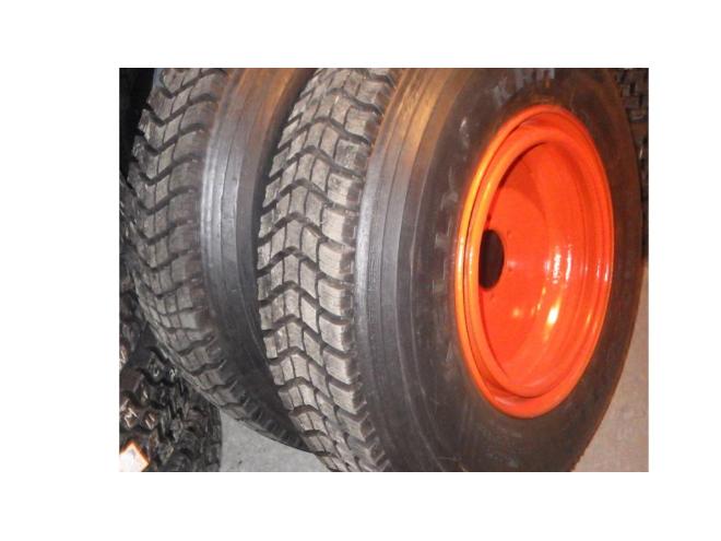Pneus Kubota PNEU 9.5-24 ET 11.2-24 KUBOTA 9.5R24 NEIGE 11.2R24  NEIGE GLACE 280-85R24