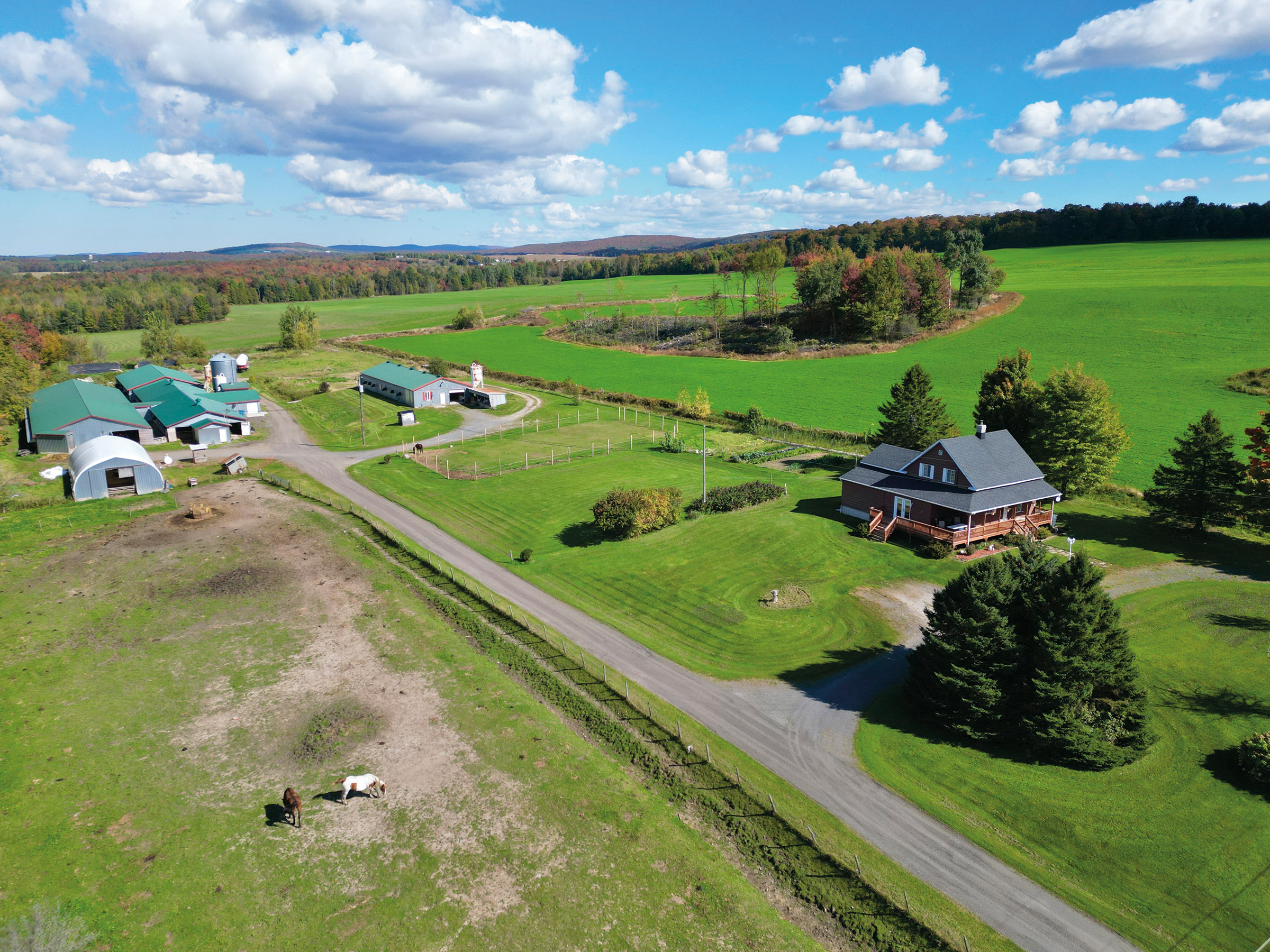 Lafontaine & filles Courtiers immobiliers Ferme/Fermette À vendre